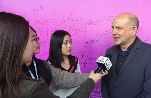 纽约时报：花费连续两个月正增长 那些领域增长较快？中国官方回应